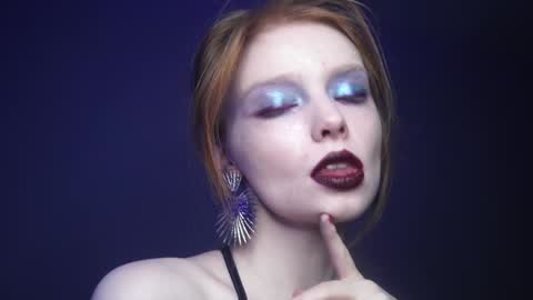 Snapshot of ginger_hugs chatting on 02-05-25, 10:12        im expecting 350 thumbs up on my altar   online show from 02-05-25, 10:12