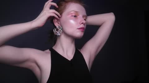 Snapshot of ginger_hugs chatting on 02-10-25, 10:09        im expecting 350 thumbs up on my altar   online show from 02-10-25, 10:09