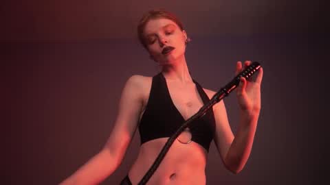 Snapshot of ginger_hugs chatting on 02-22-25, 10:09        im expecting 350 thumbs up on my altar   online show from 02-22-25, 10:09