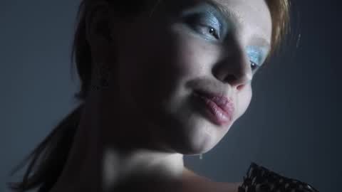 Snapshot of ginger_hugs chatting on 03-04-25, 04:17        im expecting 350 thumbs up on my altar   online show from 03-04-25, 04:17