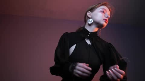 Snapshot of ginger_hugs chatting on 03-12-25, 10:07        im expecting 350 thumbs up on my altar   online show from 03-12-25, 10:07