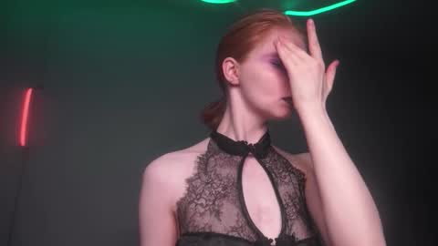 Snapshot of ginger_hugs chatting on 09-20-25, 10:00        im expecting 350 thumbs up on my altar   online show from 09-20-25, 10:00