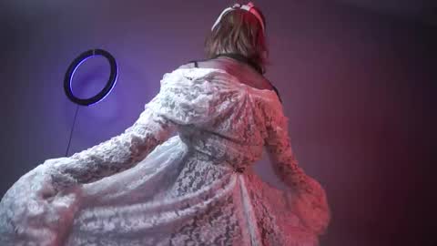        im expecting 350 thumbs up on my altar   online show from 10-30-25, 10:10