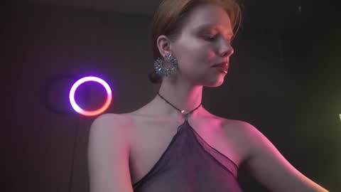        im expecting 350 thumbs up on my altar   online show from 01-06-26, 02:04