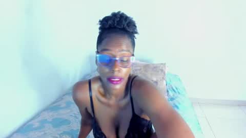  Diana   online show from 07-19-26, 04:00