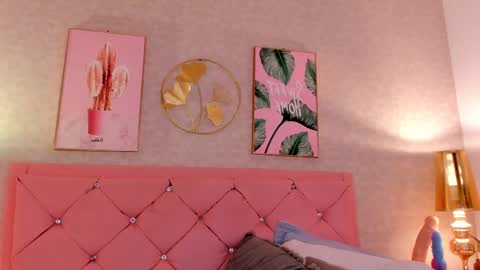 Snapshot of ginger_violetta chatting on 02-27-25, 10:42 Ginger online show from 02-27-25, 10:42