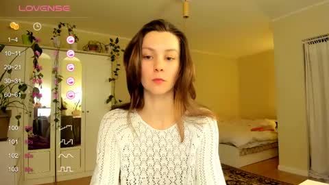 Snapshot of gingerbread__house chatting on 04-11-26, 05:06 Vasilisa online show from 04-11-26, 05:06