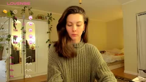 Snapshot of gingerbread__house chatting on 04-12-26, 04:01 Vasilisa online show from 04-12-26, 04:01