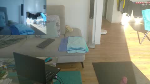 GingerPink online show from 12-15-25, 12:20