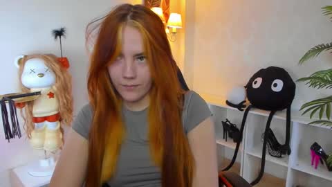gingerr_pie online show from 10-09-25, 06:28