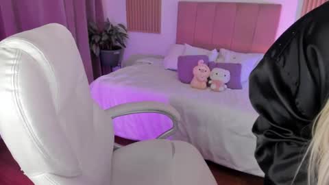 Snapshot of ginnywett chatting on 02-10-25, 09:36 Kendall online show from 02-10-25, 09:36