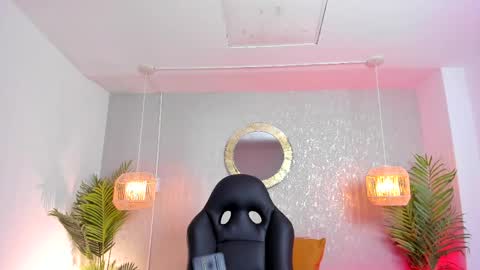Gio Carangi online show from 04-30-26, 04:41