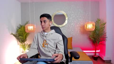 Gio Carangi online show from 05-02-26, 02:49