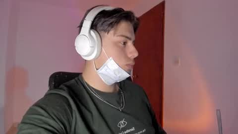 Snapshot of gio_russo chatting on 01-08-26, 07:27 GioRusso online show from 01-08-26, 07:27