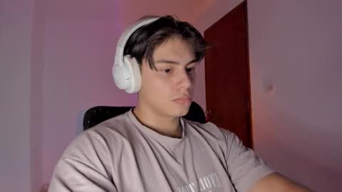 Snapshot of gio_russo chatting on 02-05-26, 04:06 GioRusso online show from 02-05-26, 04:06