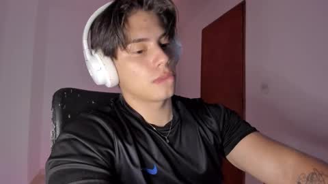 Snapshot of gio_russo chatting on 02-24-26, 12:52 GioRusso online show from 02-24-26, 12:52