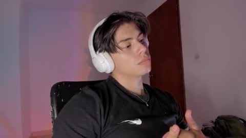 Snapshot of gio_russo chatting on 02-25-26, 09:24 GioRusso online show from 02-25-26, 09:24