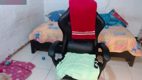 Snapshot of giorgia_xue53 chatting on 12-26-24, 08:32 Mary online show from 12-26-24, 08:32