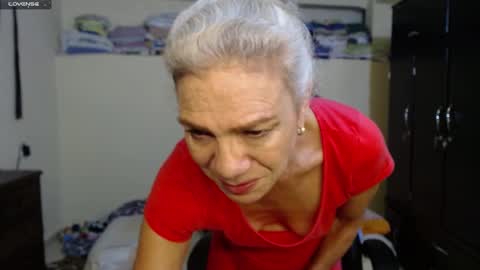 Snapshot of giorgia_xue53 chatting on 02-06-25, 08:50 Mary online show from 02-06-25, 08:50