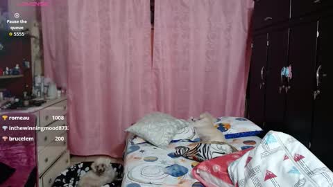 Snapshot of giorgia_xue53 chatting on 11-26-25, 05:08 Mary online show from 11-26-25, 05:08