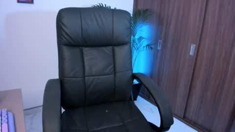 Gigi o Giorgi  online show from 09-25-25, 03:10