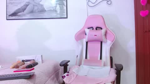 Snapshot of giorgina_montiere chatting on 12-22-25, 10:29 giorgina_montiere online show from 12-22-25, 10:29