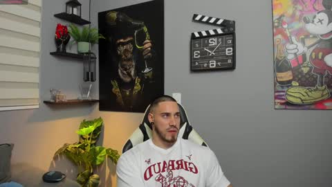 Giorgio leone online show from 12-30-24, 03:58