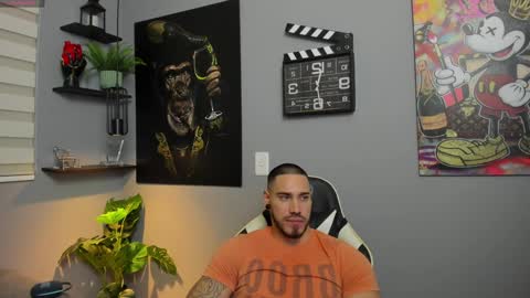 Giorgio leone online show from 12-31-24, 01:36