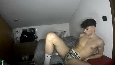 giovyyx online show from 03-12-26, 03:29