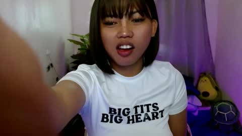 Snapshot of girl2rememberxxx chatting on 01-07-25, 10:19 YOUR GIRL AXIE online show from 01-07-25, 10:19