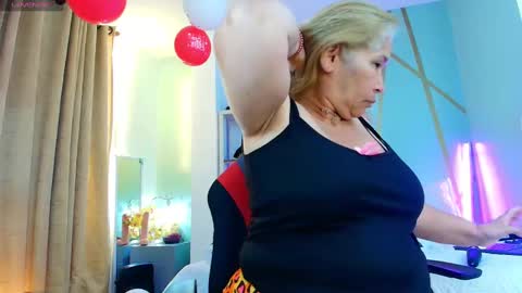 Girl Amada online show from 09-19-25, 03:52