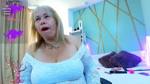 Girl Amada online show from 10-01-25, 07:20