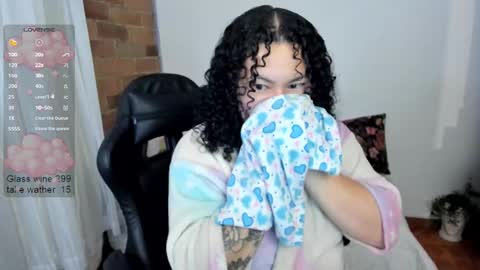 girl_inline online show from 02-24-25, 11:52