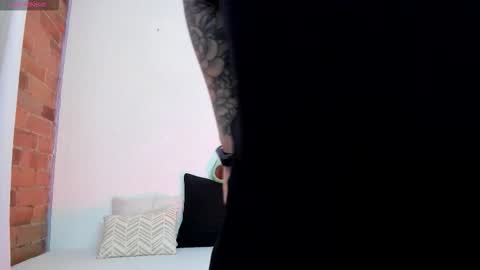 girl_inline online show from 03-12-26, 12:17