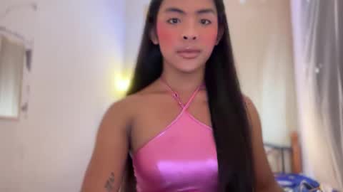 queen ronna online show from 11-24-25, 01:16