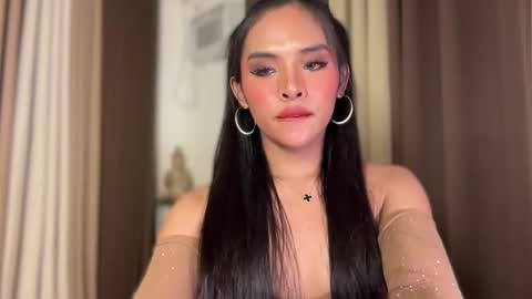 Snapshot of girlcock_dominantfucker chatting on 05-11-26, 02:45 queen ronna online show from 05-11-26, 02:45