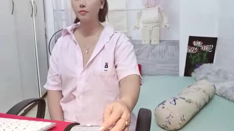 girlhanoi online show from 09-30-25, 02:22