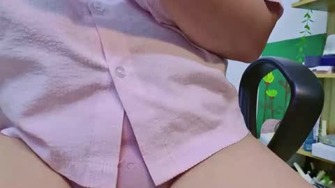 girlhanoi online show from 10-17-25, 02:26