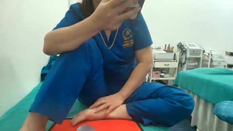 girlhanoi online show from 06-03-26, 03:42
