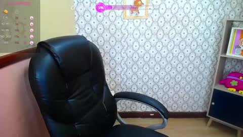 girlkond online show from 02-25-25, 07:14