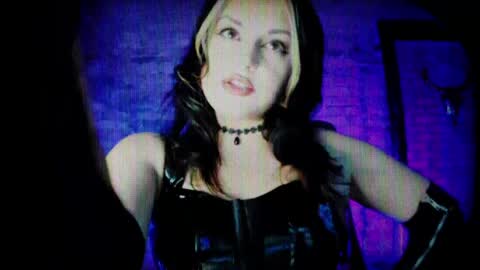 Snapshot of girlnamedcheese chatting on 02-03-25, 11:05 Cheese online show from 02-03-25, 11:05