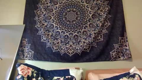 Snapshot of girlofurdreamsxxxxox chatting on 12-09-24, 05:19 Camille online show from 12-09-24, 05:19