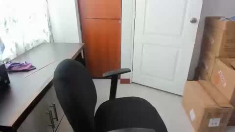 Ela online show from 10-14-25, 02:40