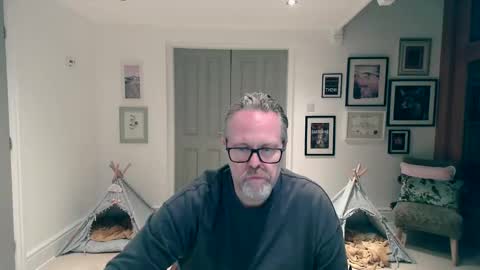 girlsandbikes online show from 01-07-26, 11:40