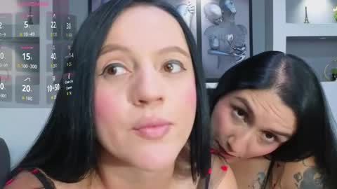 Violeta y Samantha online show from 04-20-26, 09:16