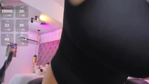 GISELA online show from 12-26-24, 05:51