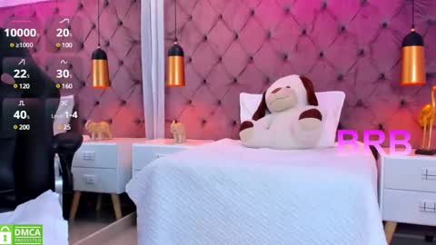 GISELA online show from 01-11-25, 04:14