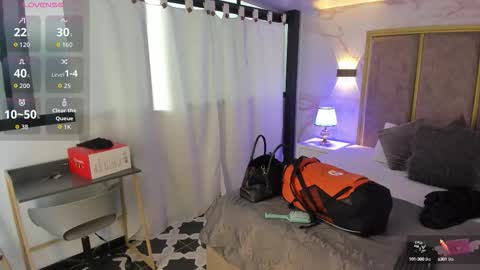     online show from 09-12-25, 11:43