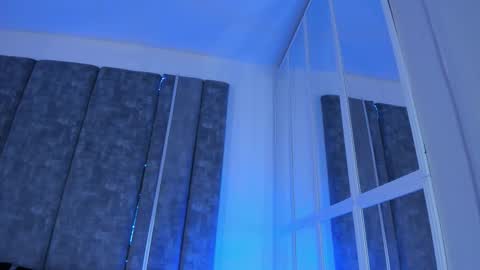     online show from 10-08-25, 10:24