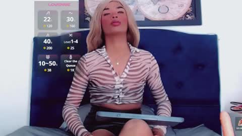 Snapshot of gisele_fox chatting on 01-07-25, 07:38 Gisel online show from 01-07-25, 07:38